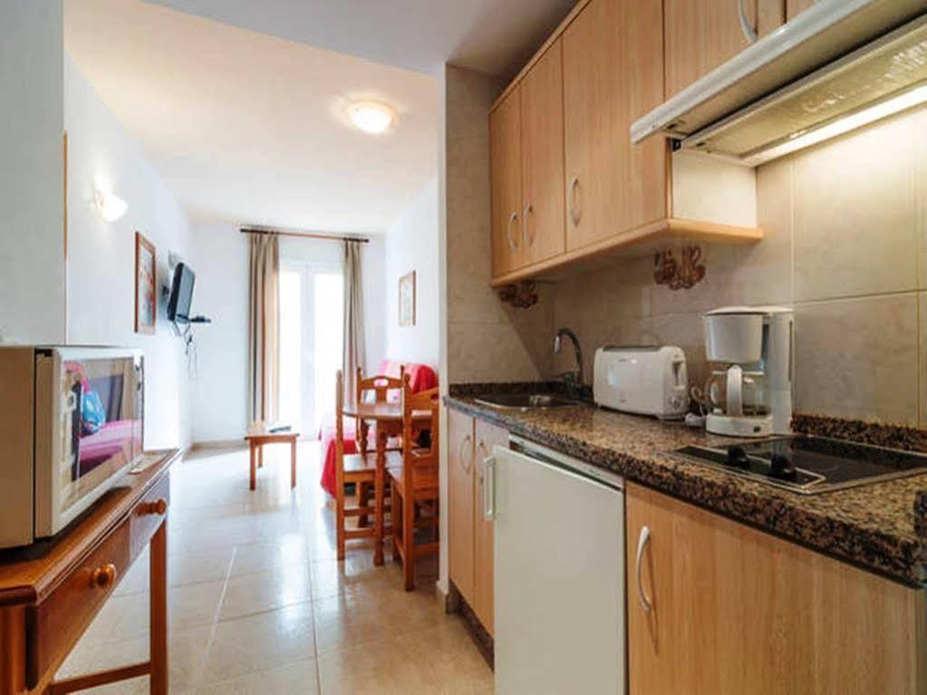 Vicenta Apartaments ตอร์เรโมลิโนส ภายนอก รูปภาพ