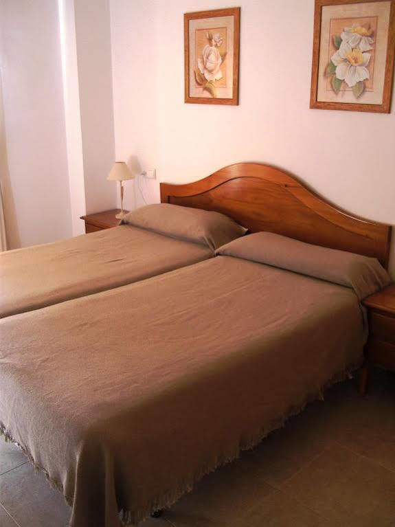 Vicenta Apartaments ตอร์เรโมลิโนส ภายนอก รูปภาพ